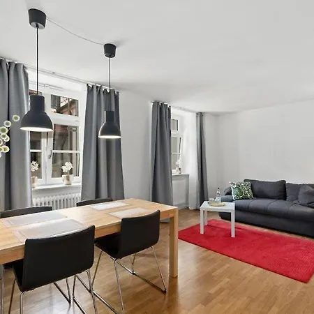 Cityapartments Im Aeltesten Haus Von Ravensburg Buitenkant foto