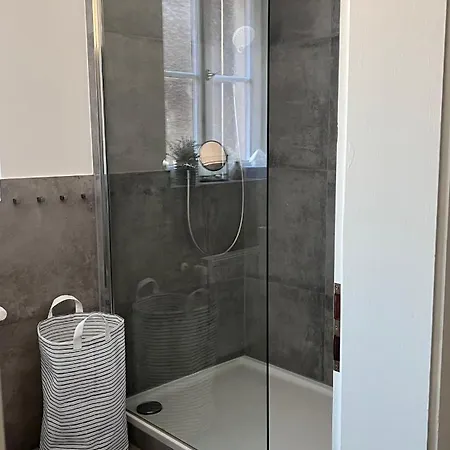 Cityapartments Im Aeltesten Haus Von Ravensburg Buitenkant foto